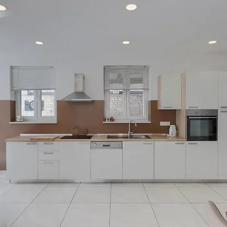 Ema Istra * Gljuscici