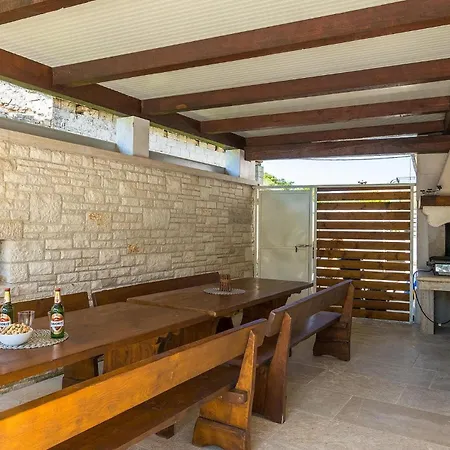 Holiday home Ema Istra Gljuscici