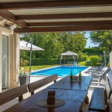 Holiday home Ema Istra