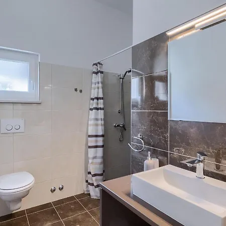 Ema Istra Prázdninový dům *