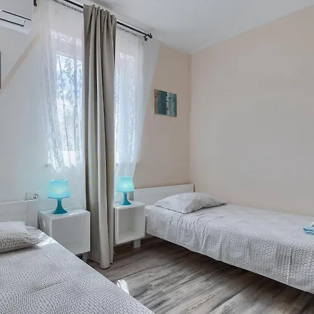 Prázdninový dům Ema Istra *